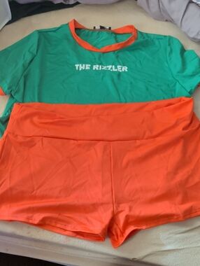 Fashion Nova The Rizzler Green and Orange Colorblock Top And Shorts Set Size 2x